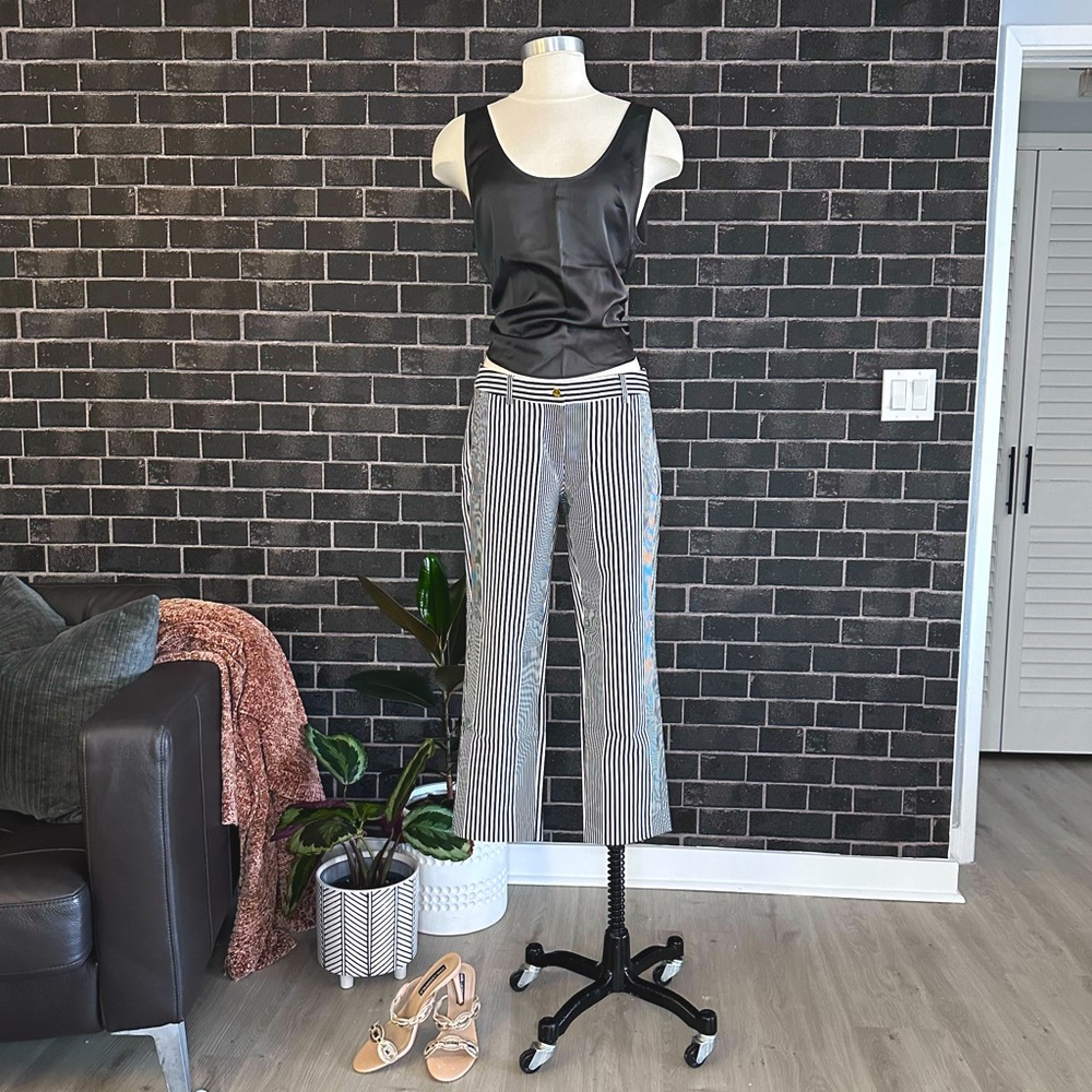 MICHAEL KORS STRIPED CAPRI PANT